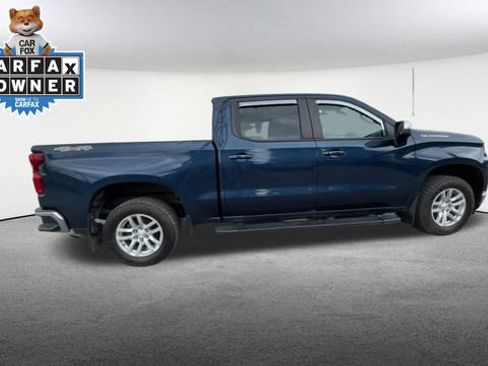 Used 2022 Chevrolet Silverado 1500 LT AWD/4WD image 10