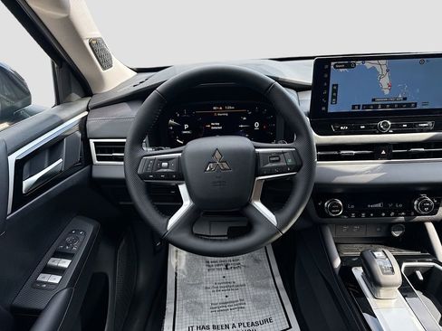 New 2026 Mitsubishi Outlander SE FWD image 24