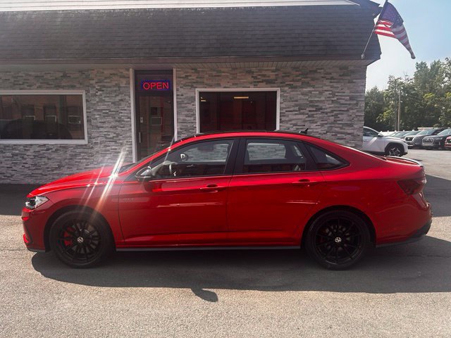 Used 2025 Volkswagen Jetta GLI Autobahn FWD image 4