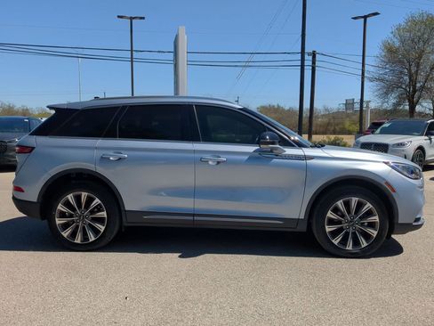 Used 2022 Lincoln Corsair Reserve w/ Elements Package image 2