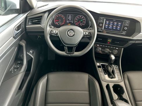 Certified 2021 Volkswagen Jetta SE w/ SE Cold Weather Package FWD image 39