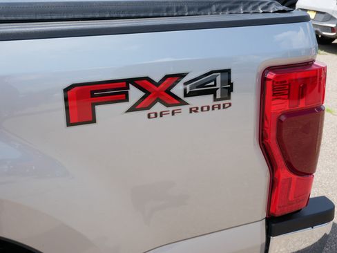 Used 2022 Ford F350 Lariat w/ Lariat Ultimate Package AWD/4WD image 18