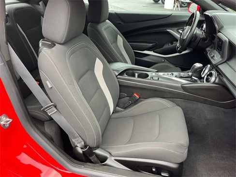 Used 2023 Chevrolet Camaro LT image 15