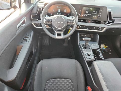 Used 2023 Kia Sportage LX AWD/4WD image 11