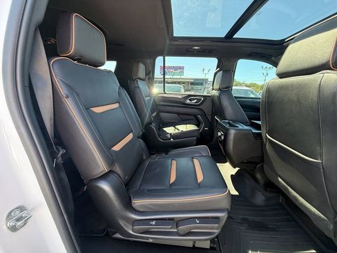 Used 2023 GMC Yukon XL AT4 w/ AT4 Premium Plus Package AWD/4WD image 21