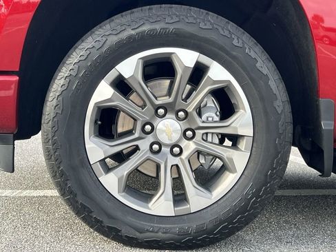 Used 2023 Chevrolet Silverado 1500 High Country w/ Technology Package image 11