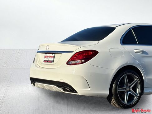 Used 2015 Mercedes-Benz C 300 Sedan image 11