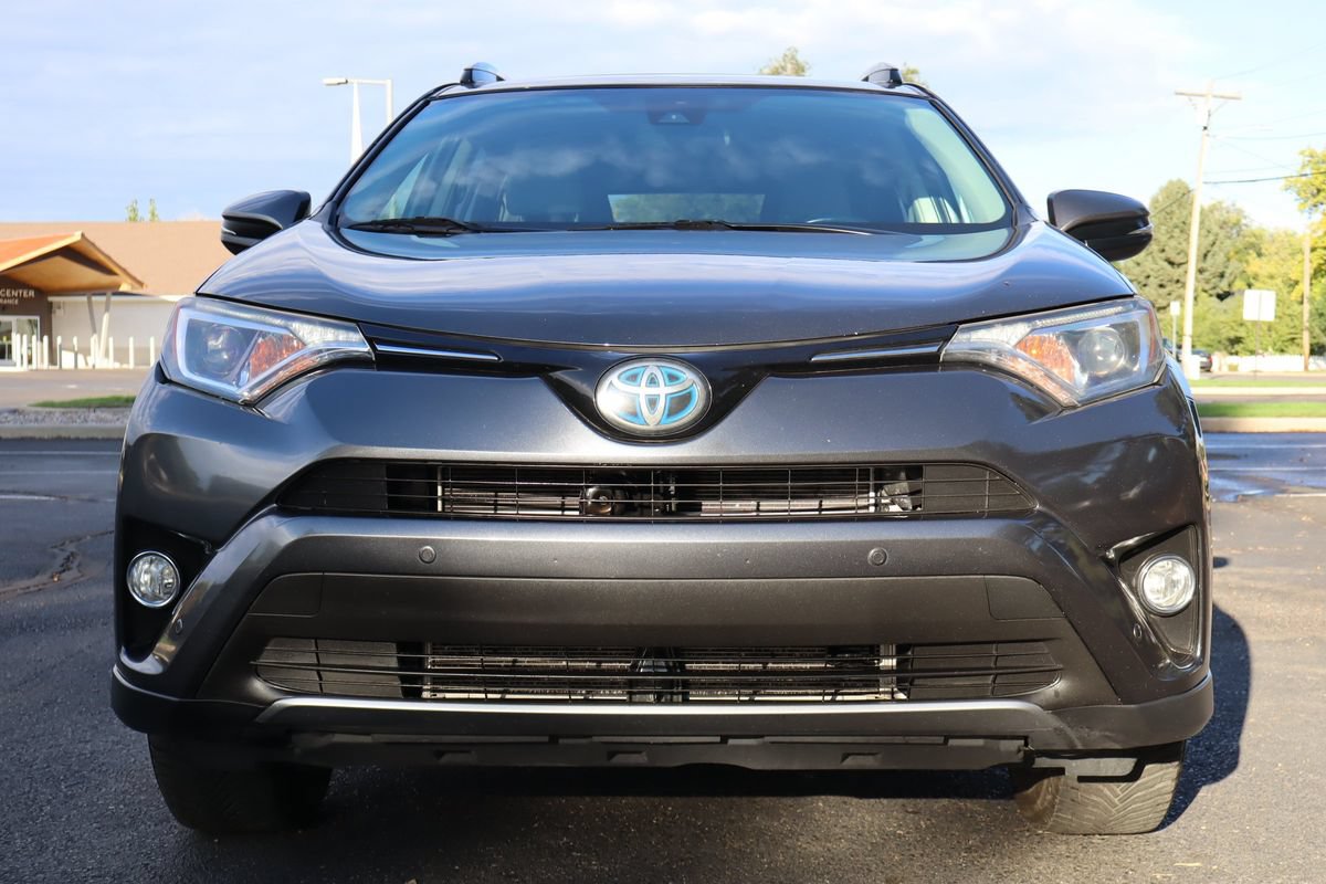 Used 2018 Toyota RAV4 XLE w/ Convenience Package AWD/4WD image 13