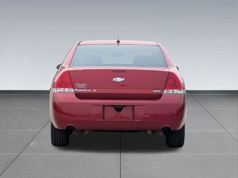 Used 2015 Chevrolet Impala LT w/ LT Sunroof Package FWD image 4