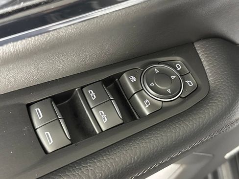 Certified 2025 GMC Yukon Denali AWD/4WD image 26