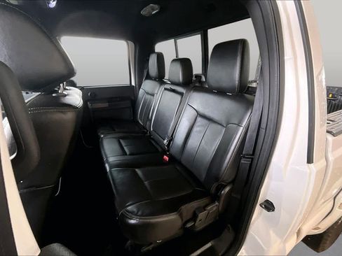 Used 2014 Ford F250 Lariat w/ Lariat Interior Package AWD/4WD image 19