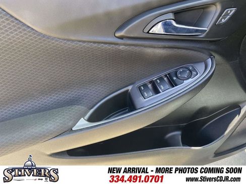 Used 2022 Chevrolet Malibu LS FWD image 19