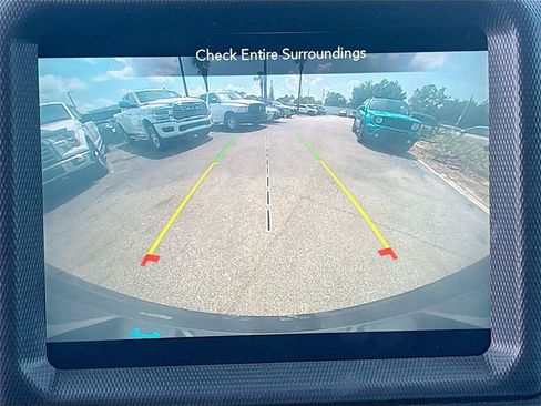 Used 2022 Jeep Wrangler Unlimited Sahara AWD/4WD image 14