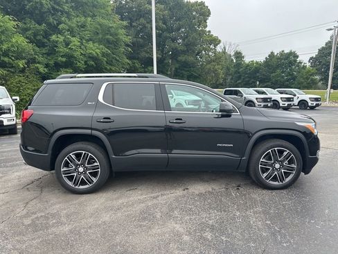 Used 2019 GMC Acadia SLT FWD image 2