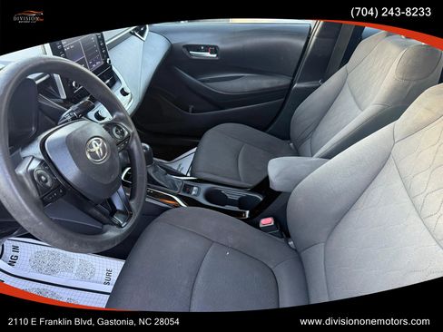 Used 2020 Toyota Corolla LE image 13