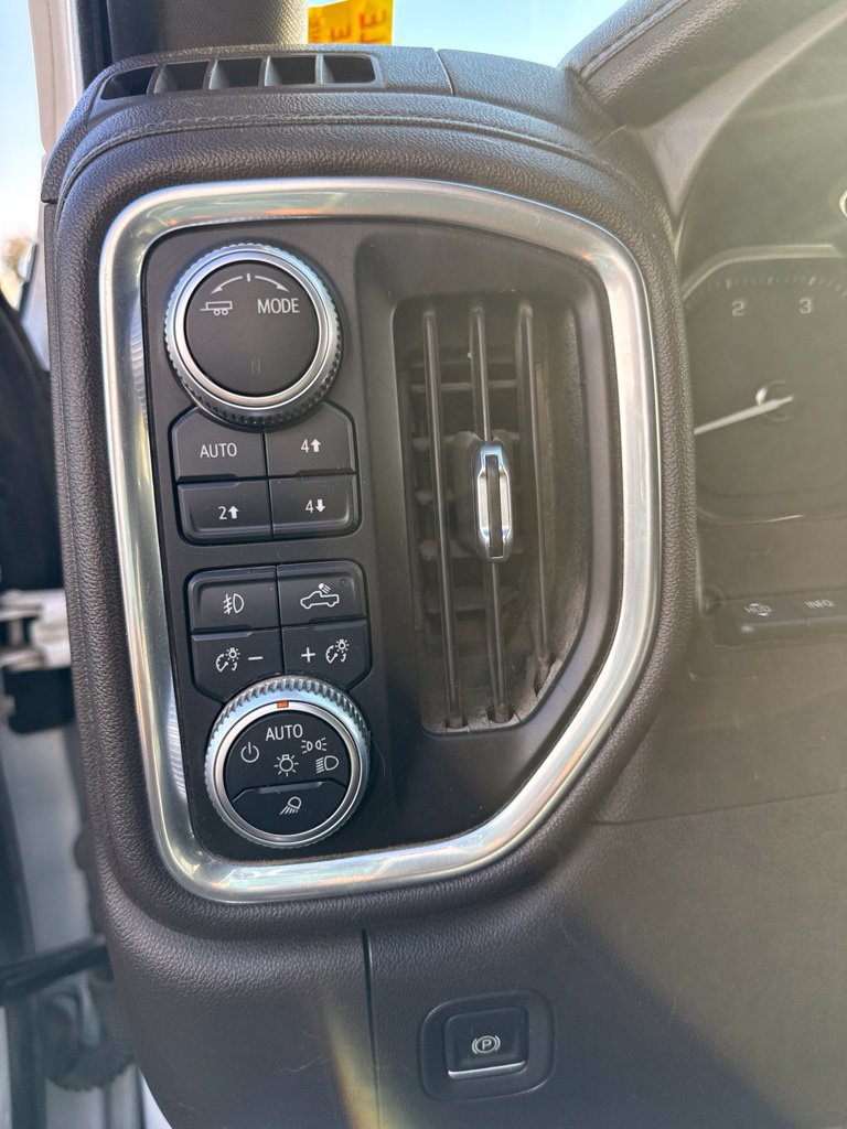 Used 2021 GMC Sierra 3500 Denali w/ Denali Ultimate Package AWD/4WD image 22