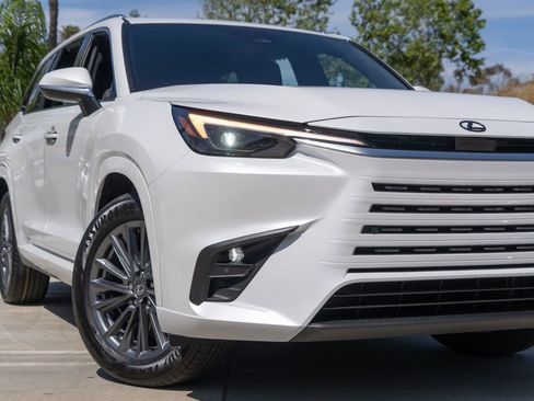 New 2026 Lexus TX 350 FWD image 6