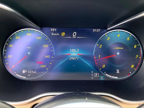 Used 2022 Mercedes-Benz GLC 300 image 23