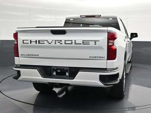 Used 2024 Chevrolet Silverado 1500 Custom RWD image 2