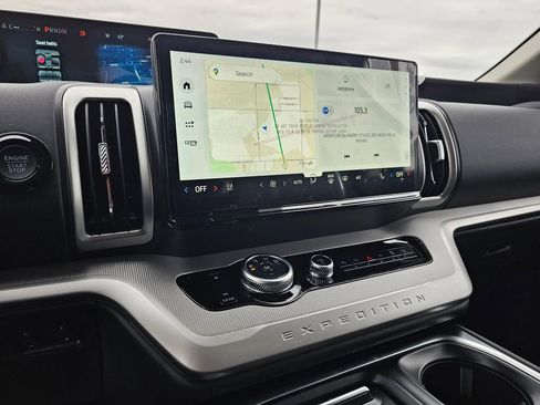 New 2026 Ford Expedition Active image 20