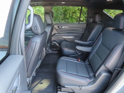 New 2026 Chevrolet Traverse Z71 w/ Enhanced Driving Package image 26