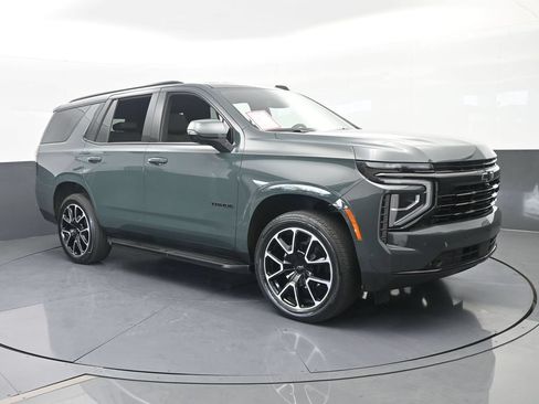 Used 2025 Chevrolet Tahoe RST w/ Comfort Package RWD image 4
