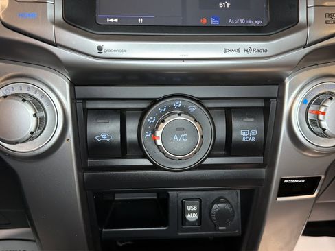 Used 2019 Toyota 4Runner SR5 Premium RWD image 31
