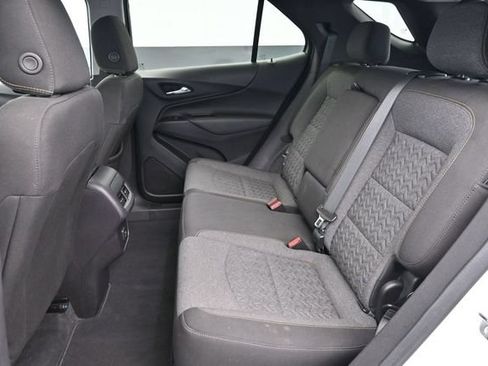 Used 2024 Chevrolet Equinox LT FWD image 25