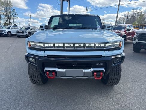 Used 2024 GMC Hummer EV 3X w/ LPO, Illumination Package AWD/4WD image 8