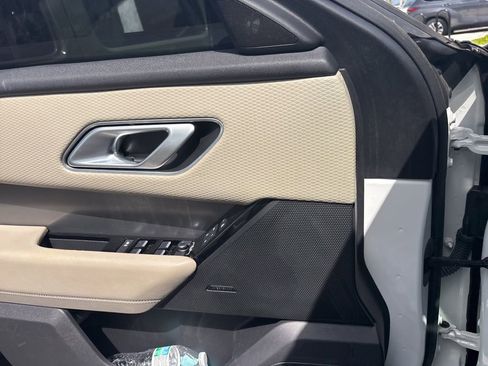 Used 2021 Land Rover Range Rover Velar S image 10