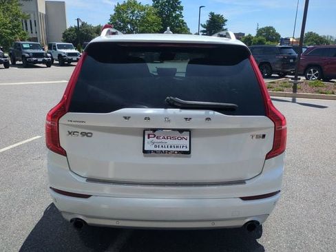 Used 2019 Volvo XC90 T5 Momentum w/ Multimedia Package AWD/4WD image 5