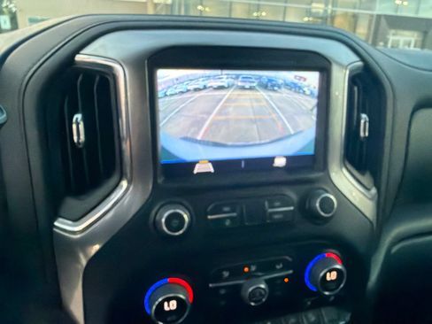 Used 2023 Chevrolet Silverado 2500 LT AWD/4WD image 14