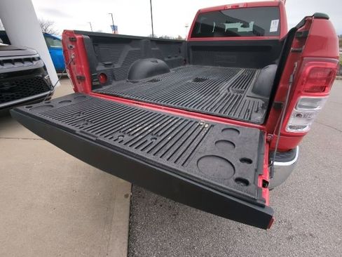 Used 2022 RAM 3500 Big Horn image 10