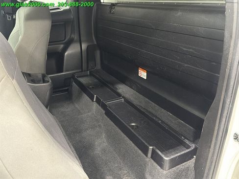 Used 2021 Toyota Tacoma SR RWD image 9