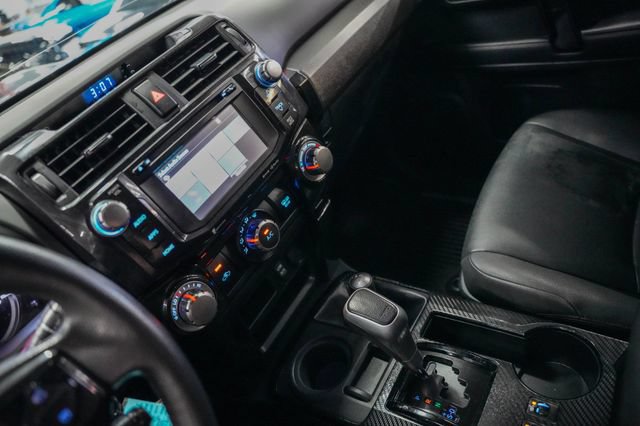 Used 2019 Toyota 4Runner TRD Off-Road Premium AWD/4WD image 7