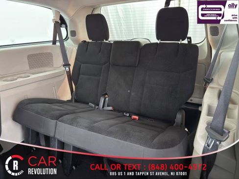 Used 2019 Dodge Grand Caravan SE w/ UConnect Hands-Free Group FWD image 30
