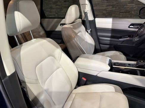 Certified 2023 Nissan Pathfinder SL w/ SL Premium Package image 29