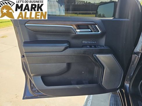 Used 2024 Chevrolet Silverado 1500 High Country w/ Technology Package AWD/4WD image 22