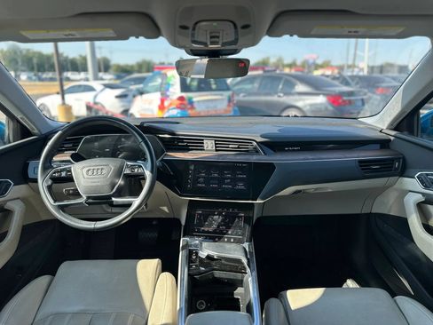 Used 2019 Audi e-tron Prestige AWD/4WD image 12