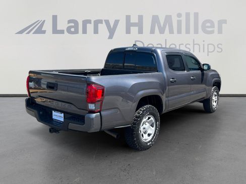 Used 2018 Toyota Tacoma SR w/ SR Convenience Package RWD image 5