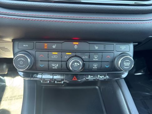 Used 2026 Dodge Durango GT AWD/4WD image 18