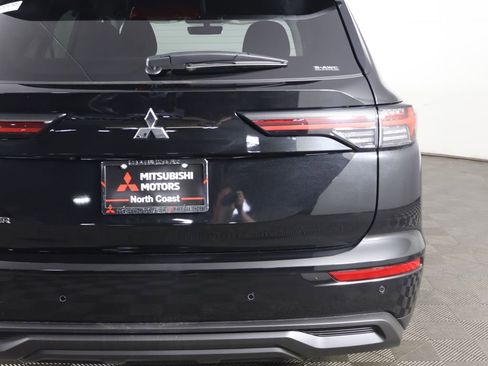 New 2026 Mitsubishi Outlander ES AWD/4WD image 16