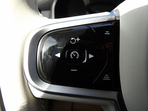 New 2026 Volvo XC90 B6 Ultra w/ Protection Package AWD/4WD image 19