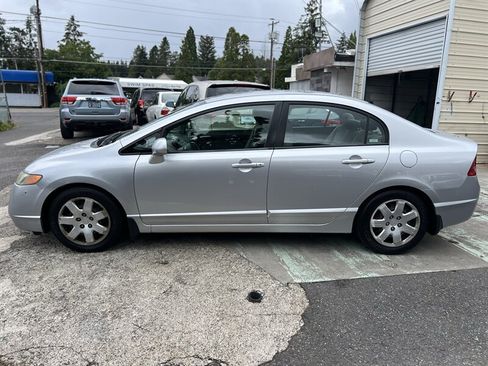 Used 2006 Honda Civic LX image 2