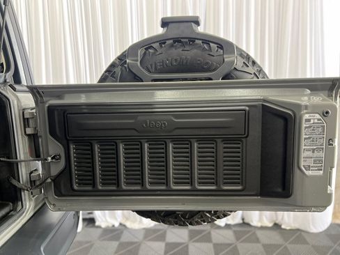 Used 2019 Jeep Wrangler Unlimited Sport S AWD/4WD image 24