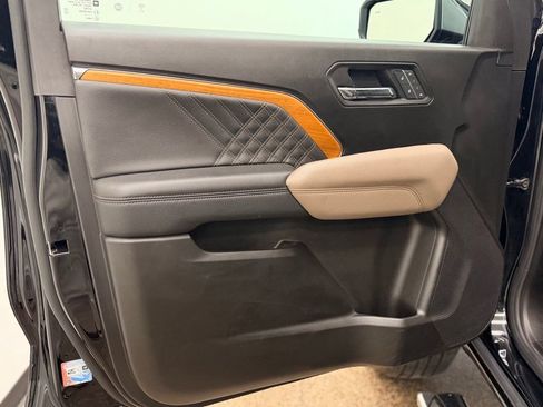 Used 2023 GMC Canyon Denali AWD/4WD image 9