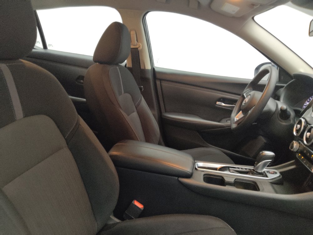 Used 2025 Nissan Sentra SV FWD image 21
