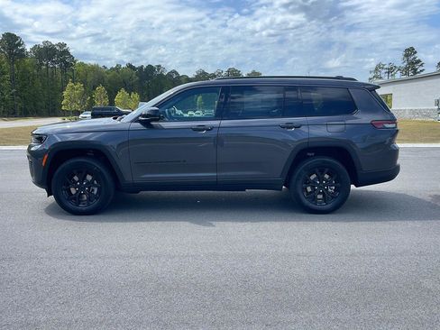 New 2026 Jeep Grand Cherokee L 4WD image 4