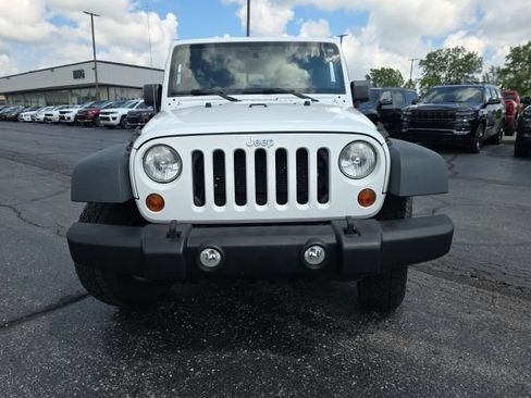 Used 2013 Jeep Wrangler Unlimited Sport AWD/4WD image 10