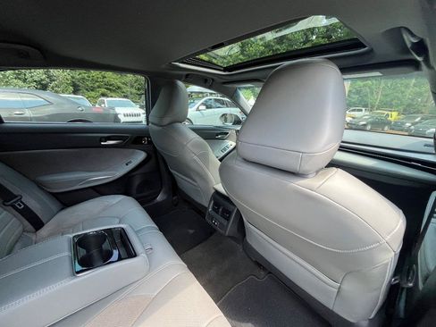 Used 2019 Toyota Avalon XSE w/ Four Season Floor Mat Package FWD image 28